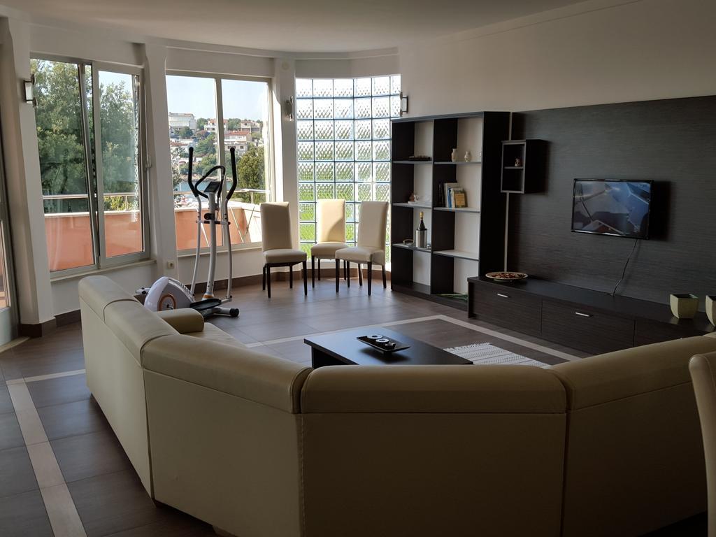 Apartments Seafront Villa Pula Room photo